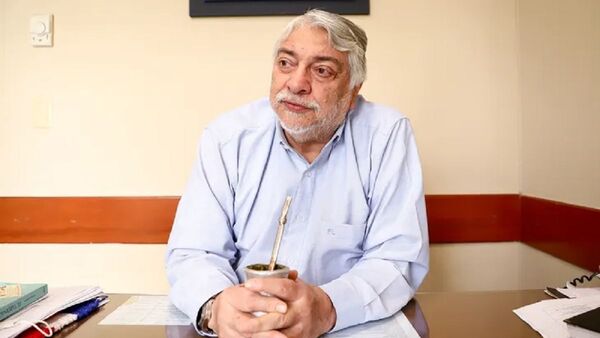 Lugo ya interactúa con sus familiares, según el senador Querey