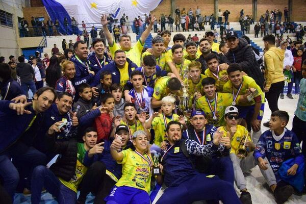 Fútbol de salón: Fiel a la tradición, Franco brilla en C17 - Polideportivo - ABC Color