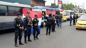 Gobierno da leve esperanza en baja de combustibles y sigue la protesta 