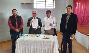 FIA-UNE firma convenio de cooperación con el Colegio Nacional Santa Mónica