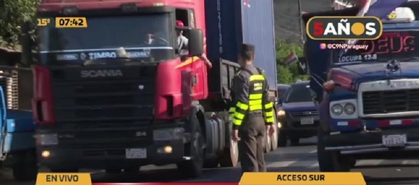Acceso Sur: Volqueteros cierran media calzada - C9N