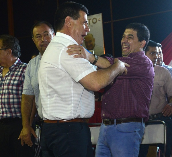 Secretario de Mario Abdo dijo que lo que sigue para Cartes es el mameluco naranja | OnLivePy