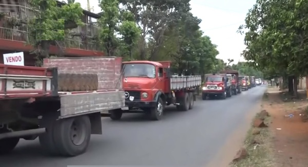 Camioneros sitian la ciudad de Itá