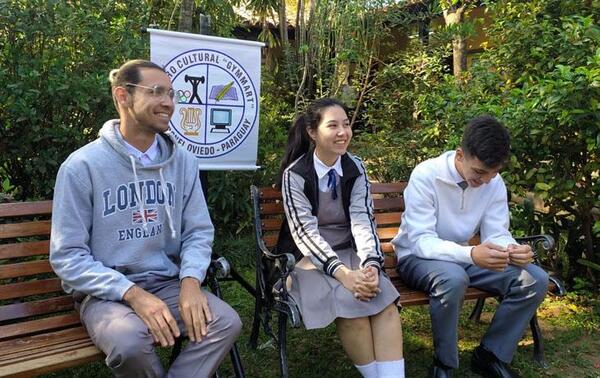 Estudiantes del Centro Cultural Gymmart ganan la Olimpiada del Saber en Coronel Oviedo – Prensa 5