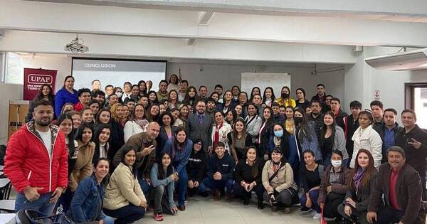 La Nación / Promueven talleres