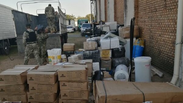 Incautan pólvora y puntas de balas en puente Remanso | Noticias Paraguay