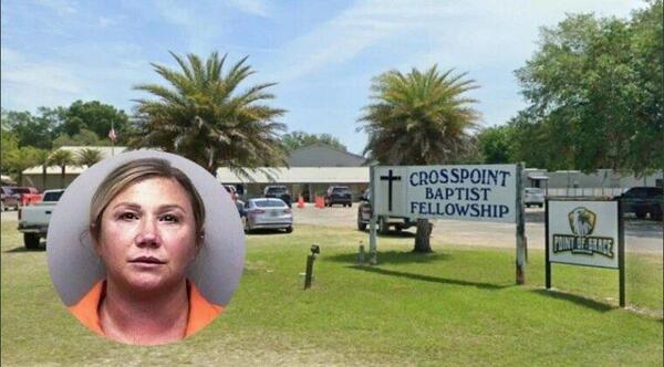 Maestra de colegio cristiano presa por realizar baile hot a un alumno en la graduación – Prensa 5