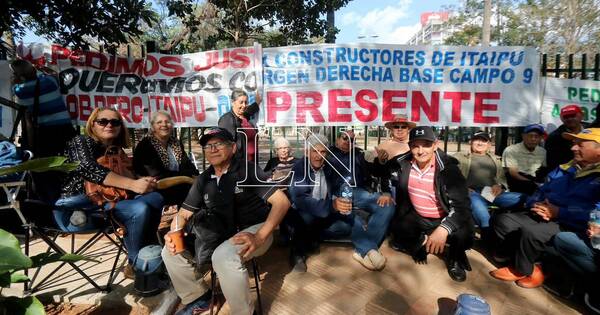 La Nación / Exobreros de Itaipú afirman que compensación será solventada mayormente por Brasil