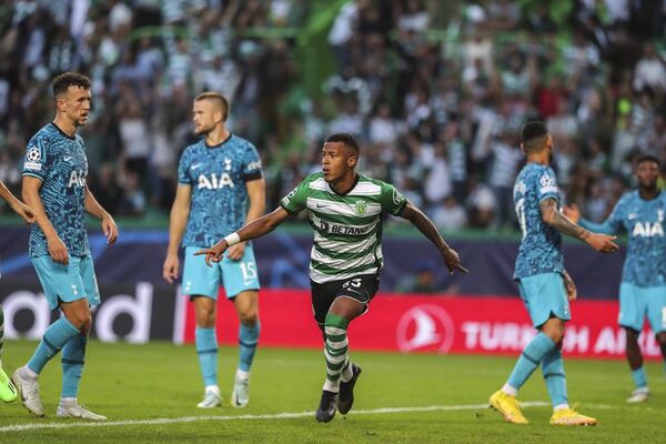 El Sporting noquea al Tottenham sobre la bocina - Fútbol Internacional - ABC Color