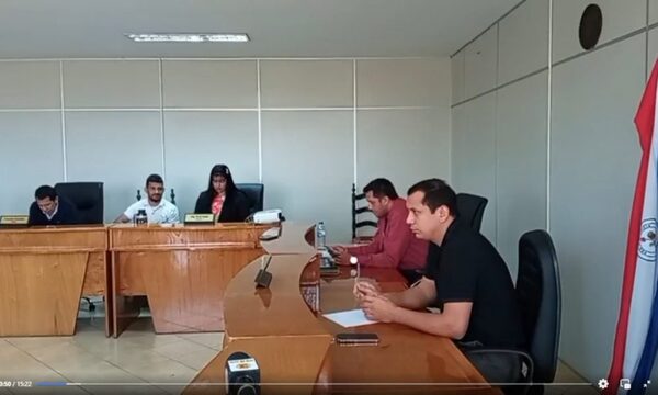 Junta de Hernandarias formaliza millonario préstamo para que Nelson Cano financie campaña de su hijo
