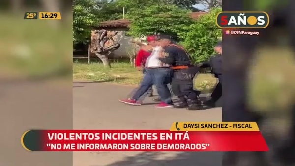 Violentos incidentes en Itá: Manifestantes vs Policías - C9N