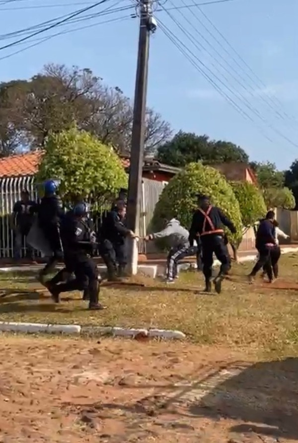 Itá: un camionero resultó herido tras enfrentamiento con policías - trece