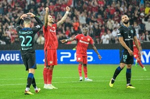 Diario HOY | Champions: Leverkusen derrota y complica al Atlético de Madrid
