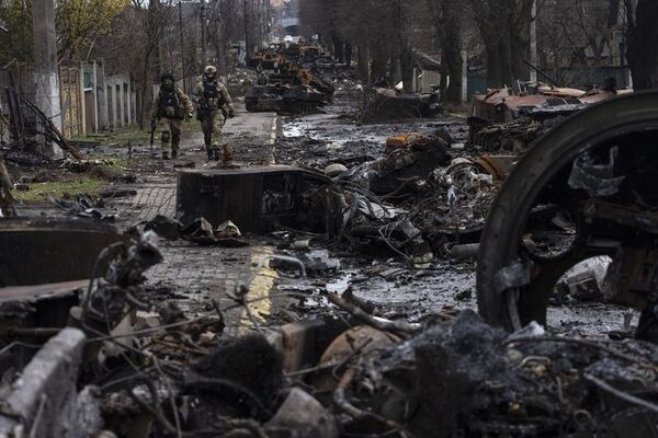 A 7 meses de la invasión, Rusia anunció la retirada de sus tropas de la zona de Járkov en Ucrania | 1000 Noticias