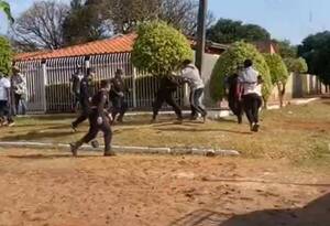 Crónica / [VÍDEO] Sangre, golpes y cachiporrazos en incidentes entre camioneros y policías