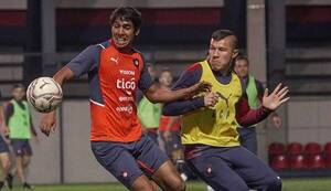 Crónica / Hinchas preparan la farra y el "Chiqui" este equipo para recibir a los gua'i