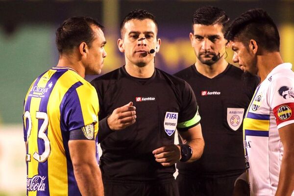 Suma y resta en Triqui en la Intermedia  - Fútbol de Ascenso de Paraguay - ABC Color