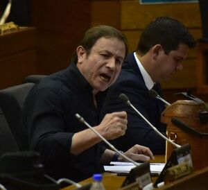 En la gobernación de Guairá están “el ladrón, el ladrón calificado y el que le roba al jefe de los ladrones”, dice Alvarenga - Política - ABC Color