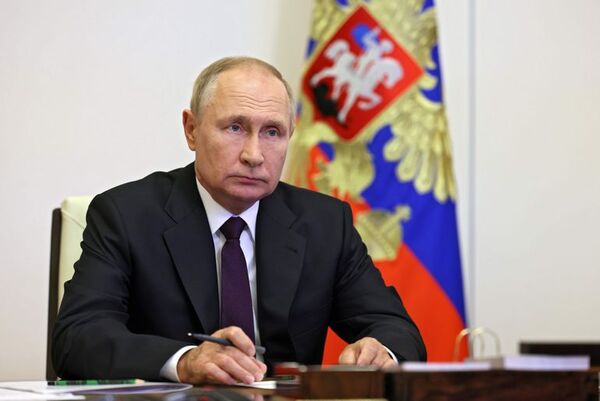 Kremlin dice que Putin nunca tenía planes de ir al funeral de Isabel II - Mundo - ABC Color