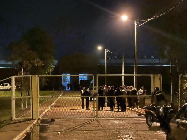 Motín en cárcel de Concepción dejó un fallecido y cinco heridos | 1000 Noticias