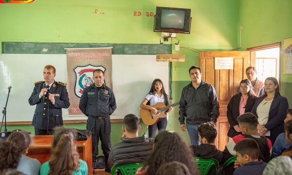 Con música realizan charla sobre drogadición en colegios de Mallorquín