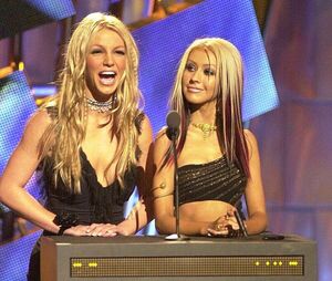 Oops! Britney Spears se disculpa por hablar mal de Christina Aguilera