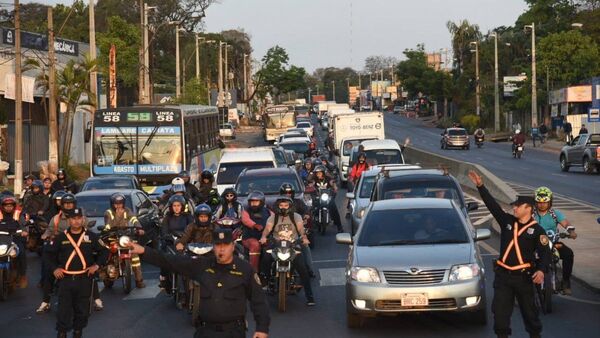 Esperanzados, camioneros en la tercera jornada de movilización