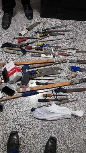 Justicia investigará cómo llegaron las armas en poder de los reos amotinados - ADN Digital