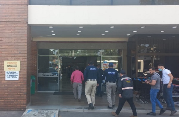 Incautan mercaderías de contrabando en el supermercado Guaraní