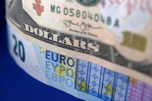 El euro, por debajo de la paridad con el dólar - Mundo - ABC Color