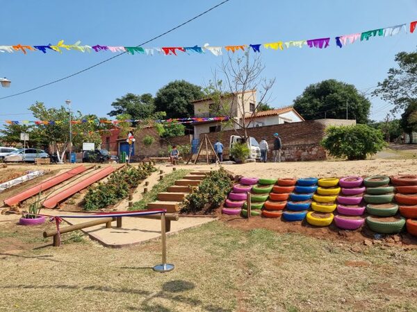 Primer parque infantil naturalizado, inaugurado en la ciudad de Villa Elisa
