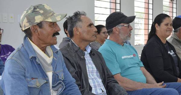La Nación / Lecheros de Loma Plata accedieron a asistencia crediticia para fortalecer producción