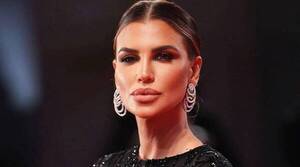 Crónica / Claudia Galanti reapareció toda chuchi