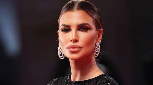 Crónica / Claudia Galanti reapareció toda chuchi