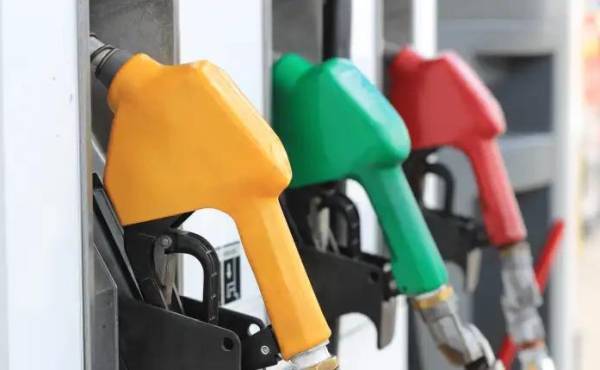 Tratarán en el Senado proyecto que establece transparencia en los costos del combustible | 1000 Noticias