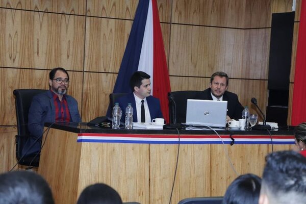 Exitosa primera jornada del Diplomado en Ciencias Jurídicas