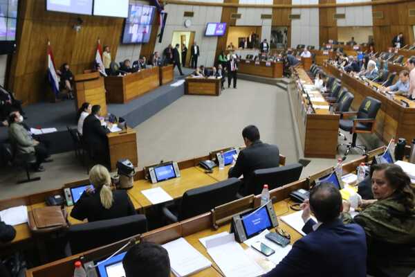Diputados no logran rechazar veto a proyecto que daba más plata a gobernaciones - ADN Digital