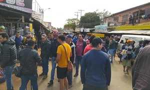 Comerciantes "corren" a fiscalizadores del Mercado 1 de Coronel Oviedo - OviedoPress