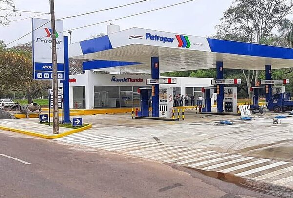 Petropar anuncia reducción del precio de la nafta 88 octanos y del gas