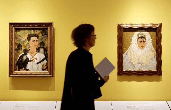 Se habilita una exposición de Frida Kahlo en el Museo de la Moda de París