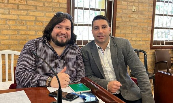 Concejales preocupados por confesión de Prieto por su adicción al cannabis