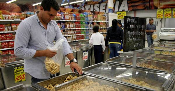 La Nación / Confianza del consumidor se recuperó levemente y se prevén mejores resultados para los próximos meses