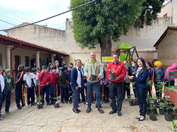 Impulsan proyecto, "Por una ciudad limpia, verde y feliz" » San Lorenzo PY