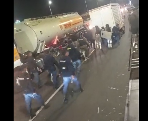 Diario HOY | Graves incidentes entre camioneros y policías en Arroyos y Esteros