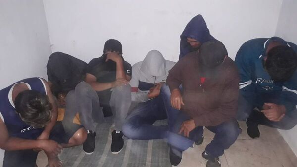 Policía detiene a camioneros tras despejar rutas en Cordillera