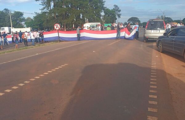 Seis detenidos durante despeje de ruta en Barrero Grande | 1000 Noticias