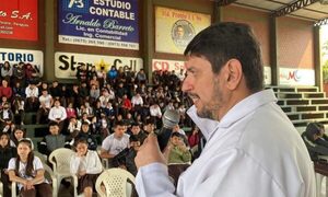 Prestigioso neumólogo alerta a jóvenes de Mallorquín sobre los efectos del vapeador – Diario TNPRESS