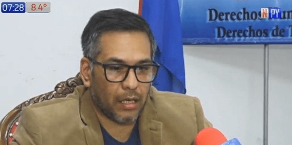 Diputados presentan pedido de juicio político al defensor del Pueblo, Miguel Godoy - Paraguaype.com