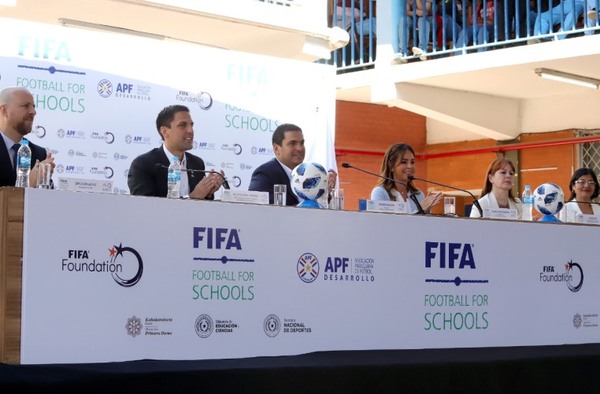 Fútbol en las Escuelas llegará a 101 instituciones | Lambaré Informativo