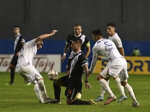 Nacional y Olimpia juegan por la cima del torneo Clausura 2022 - Fútbol - ABC Color